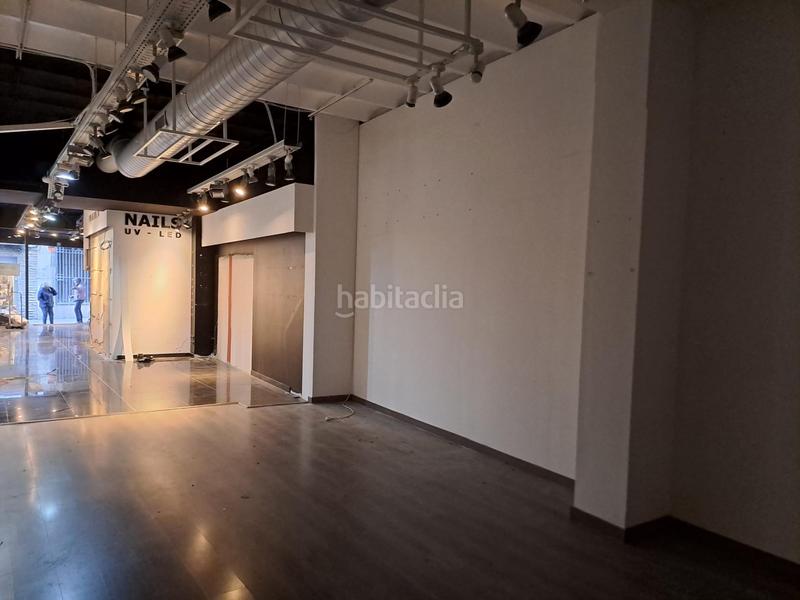 Foto 74d37bd8-42f3-4268-a207-3358cb1b0dee. Alquiler local comercial  en alquiler en pleno centro en Terrassa