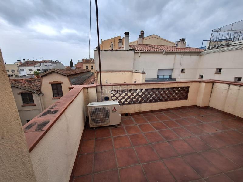 Foto 155408f3-dfd7-46dc-bf3d-5166173da836. Semi detached house with heating parking in Centre Sabadell