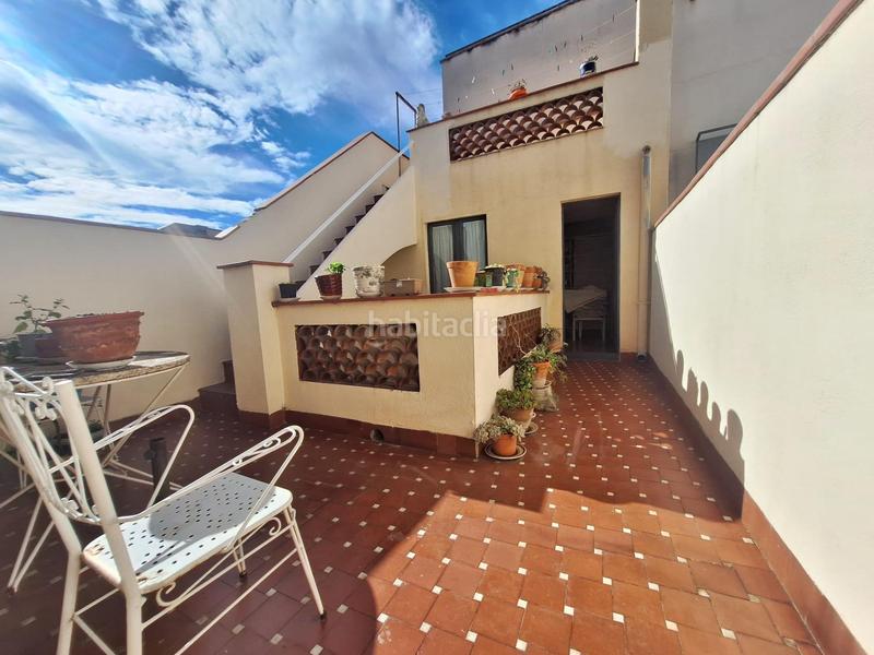 Foto 18db039f-ac6b-4ad0-8b92-379b18c28d0f. Semi detached house with heating parking in Centre Sabadell