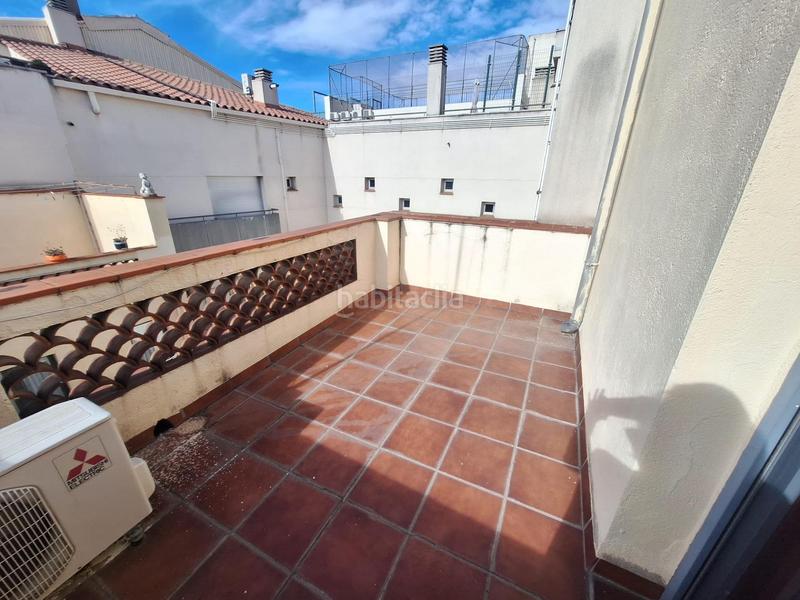 Foto 9529e18a-5a5e-4449-a273-b3559d5d2fb2. Semi detached house with heating parking in Centre Sabadell