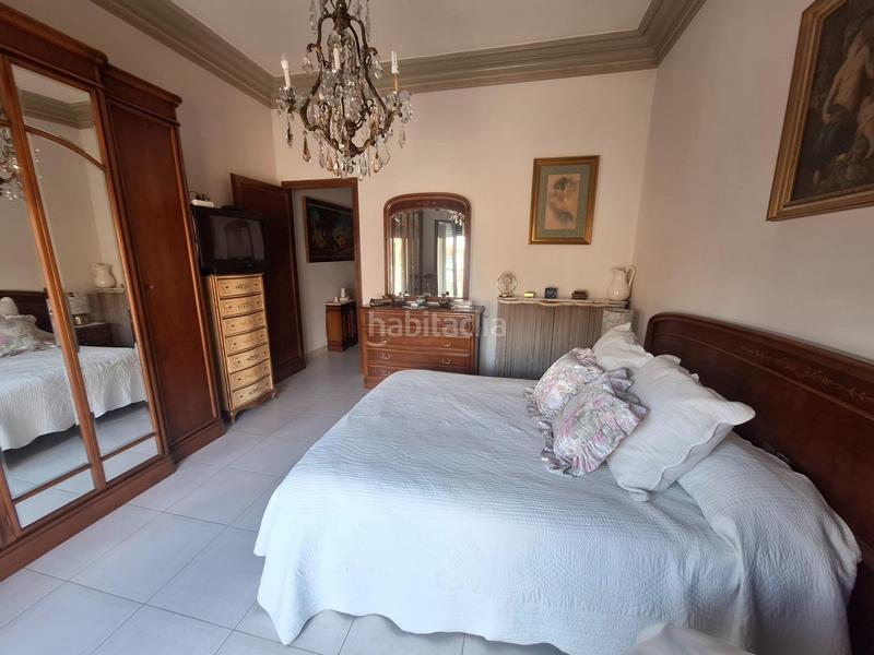 Foto b745e223-657f-415d-a8bf-7fcc1e0f0891. Semi detached house with heating parking in Centre Sabadell