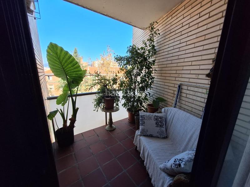 Foto 7b8c25fb-712f-44b2-82ca-7498439a0076. Piso duplex con terraza en el centro en Centre Sabadell