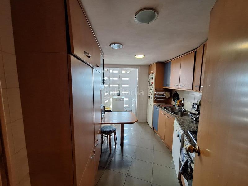 Foto f2bfa305-3a96-4029-a509-0e808f425535. Piso duplex con terraza en el centro en Centre Sabadell