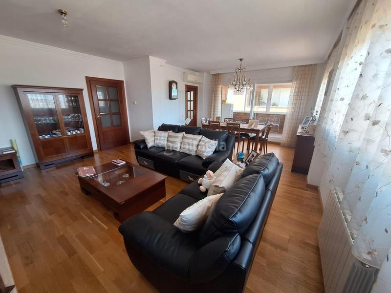 Foto 232c778d-3339-4ee8-bc15-5b8ab168cd00. Casa amb calefacció aparcament piscina a Sant Quirze Parc-Vallsuau-Castellet Sant Quirze del Vallès