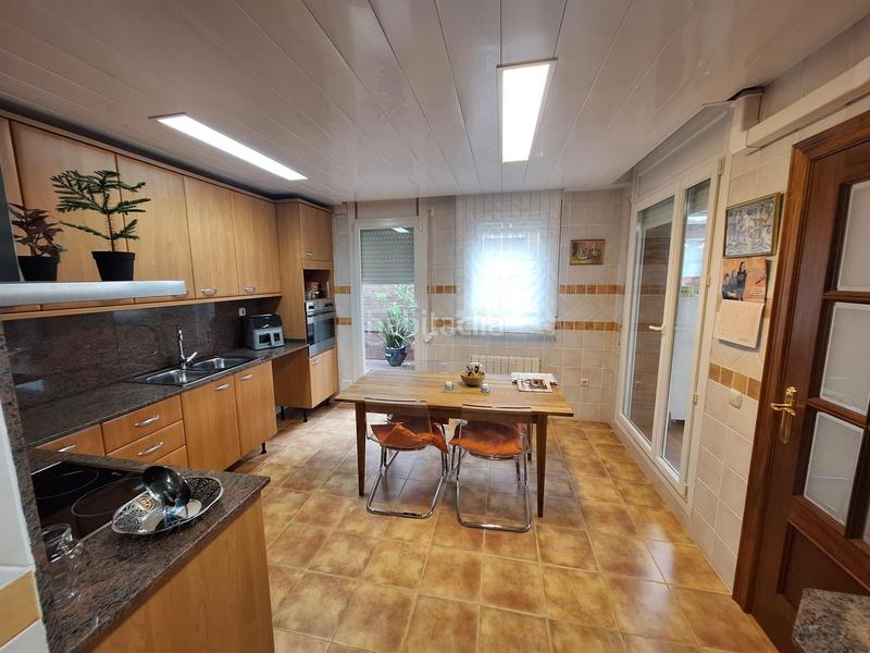 Foto d4bab83a-ce34-4b57-bb60-2cc974ddcb25. Casa amb calefacció aparcament piscina a Sant Quirze Parc-Vallsuau-Castellet Sant Quirze del Vallès