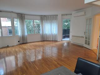 Pis  Narcis giralt de. Piso ubicado en la mejor zona de sabadell con 5 habitaciones