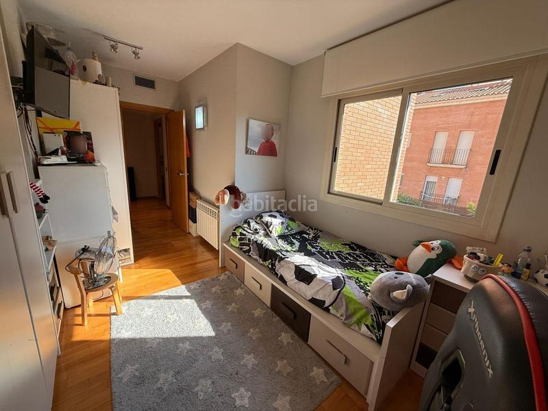 Foto 57f4d907-f2e6-46df-b37e-10236ad04320. Piso  de 4 habitaciones con parquing en Creu Alta en Sabadell