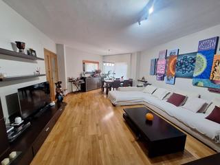 Pis a Creu Alta. Piso de 4 habitaciones con parquing en creu alta