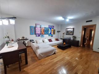 Appartement à Creu Alta. Piso de 4 habitaciones con parquing en creu alta
