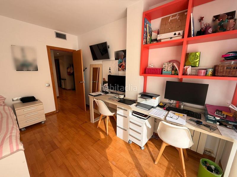Foto f3a1a8b3-b1cd-4ccd-9b82-fb6eed7b1e2c. Piso  de 4 habitaciones con parquing en Creu Alta en Sabadell