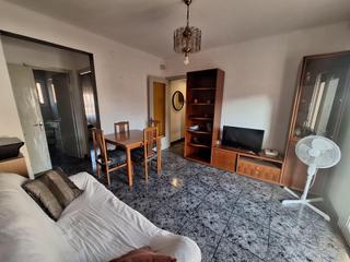 Appartement  Carrer francesc casañas de. Piso 3 habitaciones con terraza en la creu de barbera