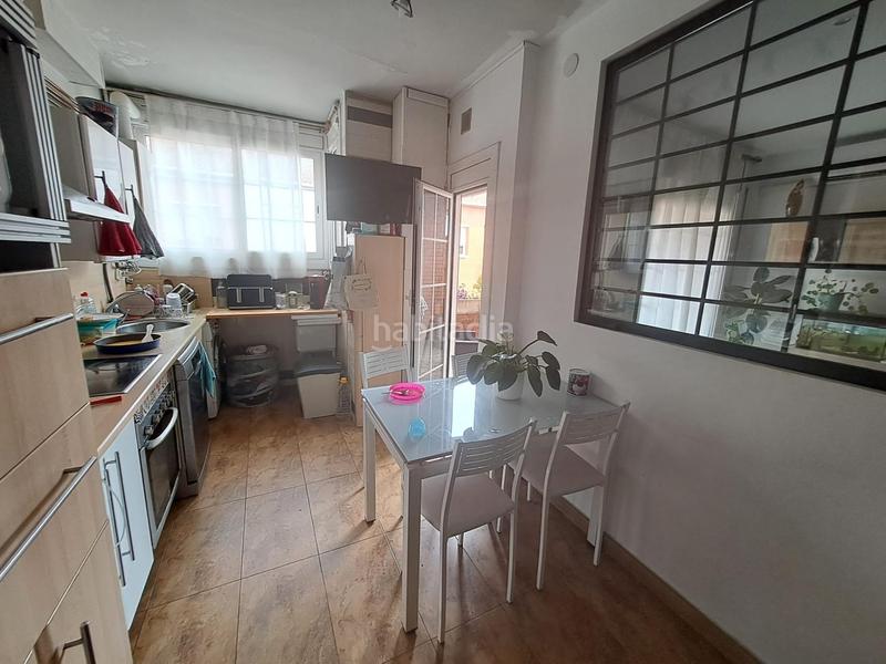 Foto c21e0eb6-16d7-43a7-8bd4-8b0bfb5c584e. Piso espectacular piso reformado listo para entrar a vivir en Sabadell