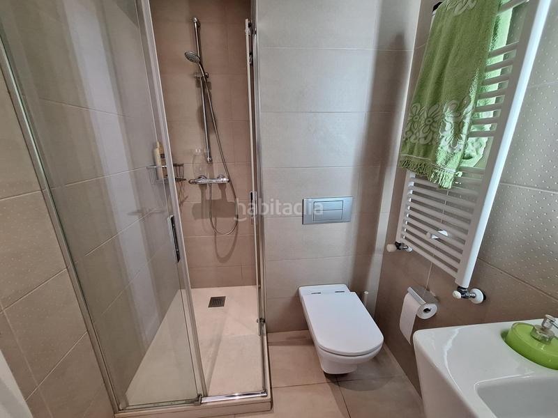 Foto d11718f1-68c4-48d0-a767-6b8740e3cbf1. Casa  adosada en el centro con patio y terraza en Sabadell