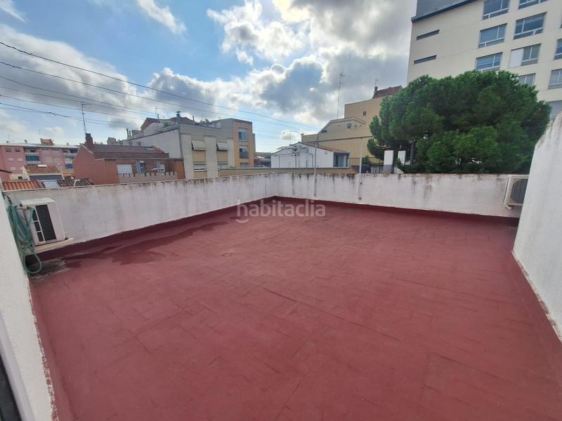 Foto 8a5baaad-26d2-4947-92a0-8c4391a86e7d. Casa amb calefacció aparcament a Eixample Sabadell