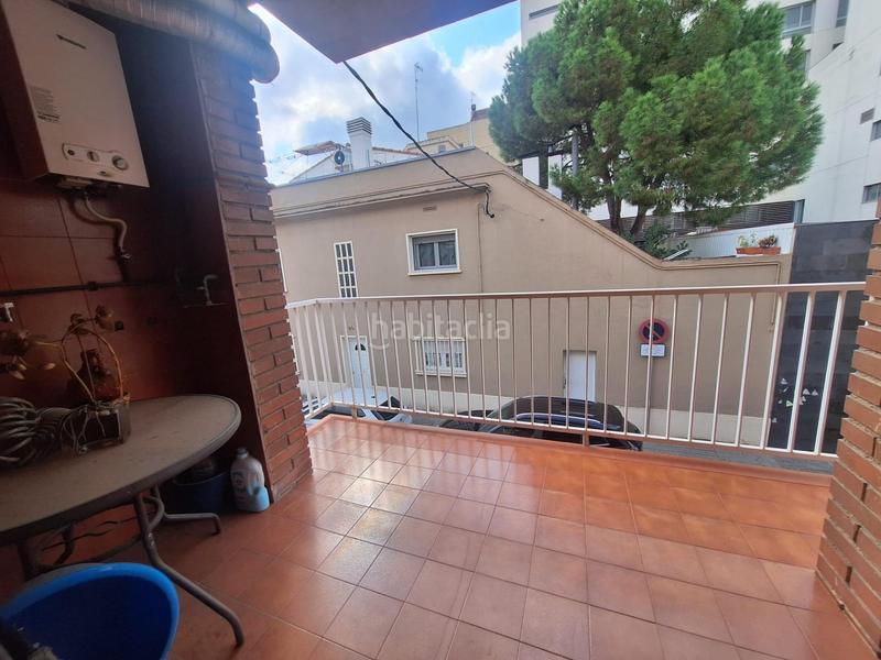 Foto f017dc3d-e72b-48d8-9490-2a542834dd7d. Casa amb calefacció aparcament a Eixample Sabadell