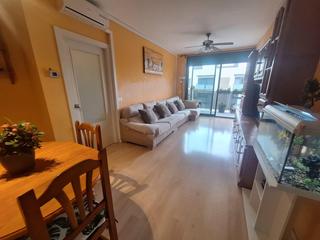 Appartement  Varsovia. Piso en can llong con balcon parquing y trastero