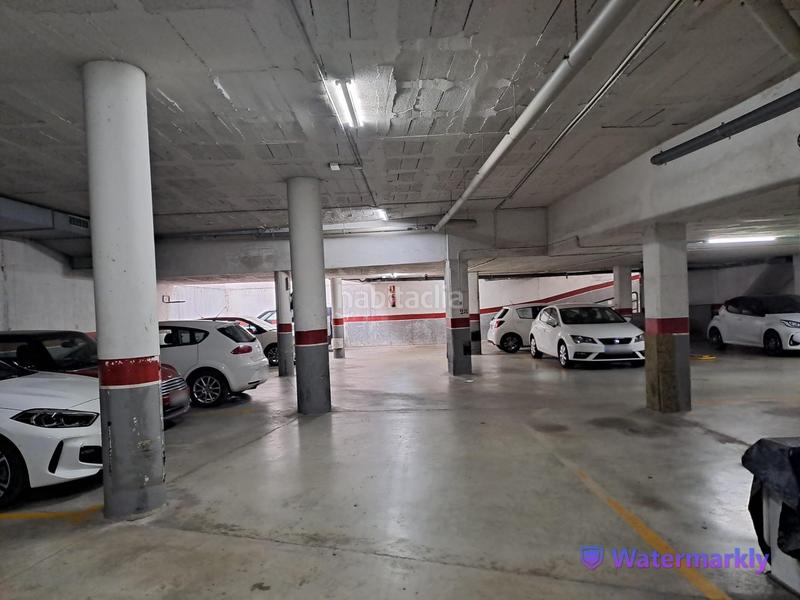 Foto 70719afb-e039-457d-9b09-1984c41ad5d1. Aparcament cotxe a Centre Sabadell