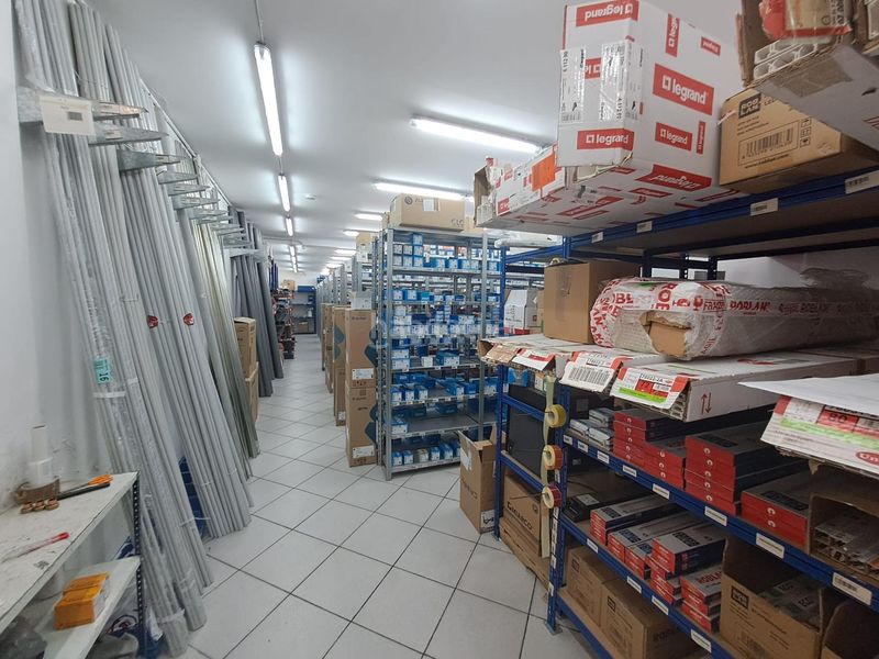 Foto c29e191c-474b-423f-8bc7-7f07758c8700. Local comercial a Gràcia Sabadell