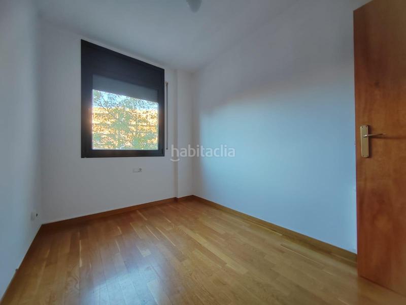 Foto 2fe140a9-31a7-43c7-af26-bca0e531363b. Appartamento con riscaldamento parcheggio in Centre Sabadell