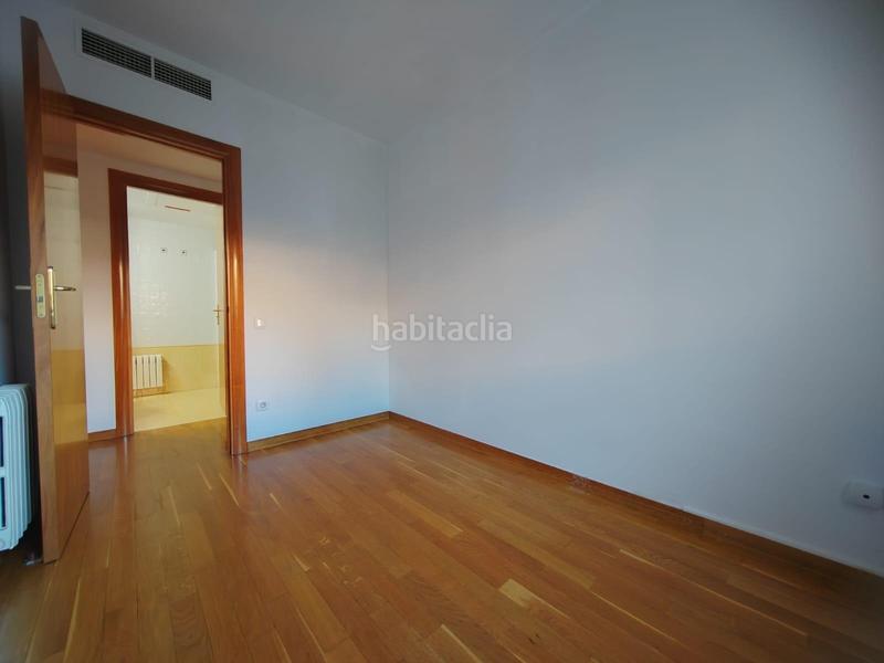 Foto 5eada239-4a9e-4d53-a4c1-43c9dfbe6b03. Appartamento con riscaldamento parcheggio in Centre Sabadell