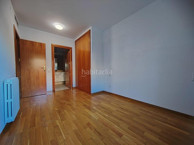 Foto b164ec9f-8fed-43c3-9aee-122d74b3bbf6. Appartamento con riscaldamento parcheggio in Centre Sabadell