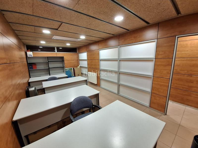 Foto 8f4ce308-d53a-4bc2-9a97-7bc48e487546. Local comercial local con muy buena ubicacion en Centre Sabadell