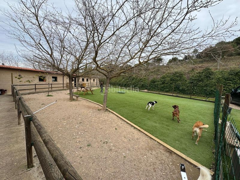 Foto f35c6135-3274-4cb3-84ca-21c9267d6822. Finca rústica a Abrera