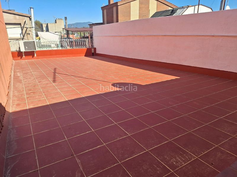Foto 431b4013-4b25-4bfd-b51f-40fd3ab797d7. Casa amb calefacció a Poble Nou Sabadell