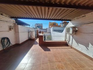 Casa  Calle bonanova de la. Magnifica casa con patio y amplias terrazas en poblenou