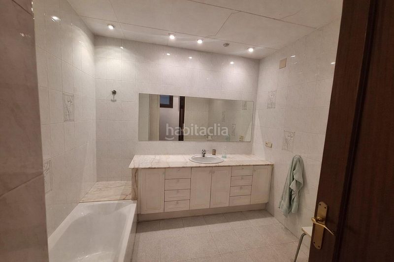 Foto 16849503-37f9-4ce5-affa-6ef17d47bca4. Casa amb aparcament a Creu Alta Sabadell