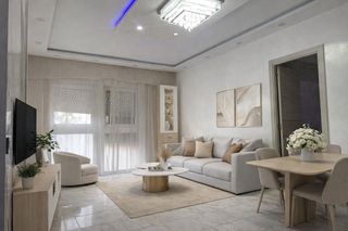 Pis  Can llobateres de. Piso de tres habitaciones con parquing en can roqueta