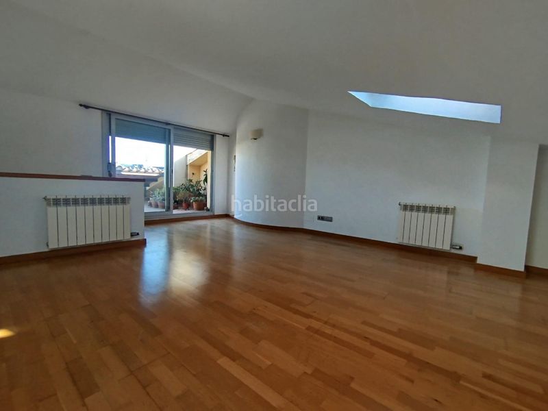 Foto ea5ca92d-dd0b-4794-b7c8-fd1bd7fd1c07. Dúplex amb calefacció a Centre - Estació Sant Cugat del Vallès