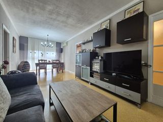 Piso en Can Roqueta. Piso de 4 habitaciones y parquing en torreromeu