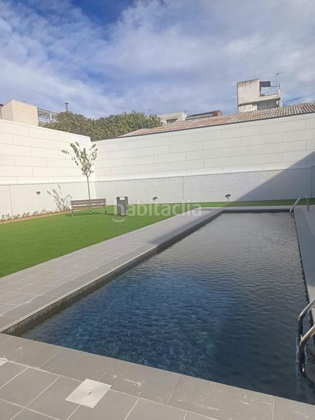 Foto 28d891f9-25fd-4d91-ab19-bd7ef82d395b. Duplex con riscaldamento parcheggio piscina in Gràcia Sabadell