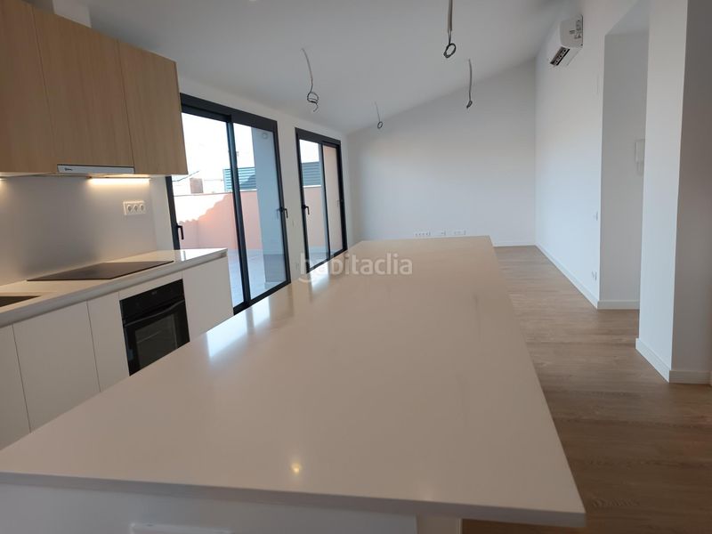 Foto eb317c42-8ef8-47de-88b0-b008fcaaea0e. Duplex con riscaldamento parcheggio piscina in Gràcia Sabadell