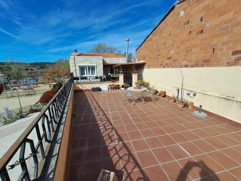 Foto 3017ef89-b7ef-4f19-ae57-a66949ba8b82. Casa amb aparcament a Centre Sant Quirze del Vallès