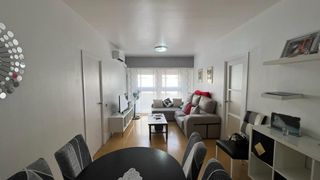 Pis  Carrer can llobateras. Piso en can llobateras de tres habitaciones con parking