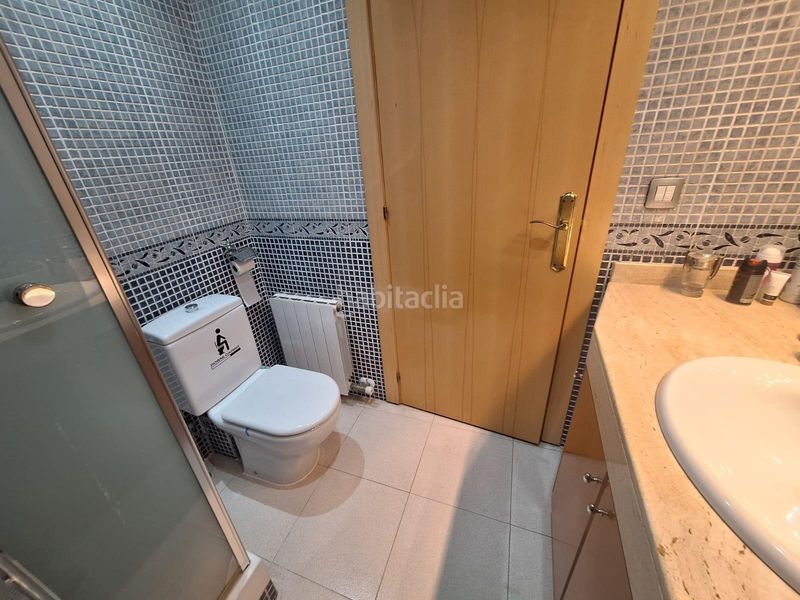 Foto cc6830b9-ca98-4703-bb58-54e7c757bd12. Casa adossada amb calefacció aparcament a Can Rull Sabadell