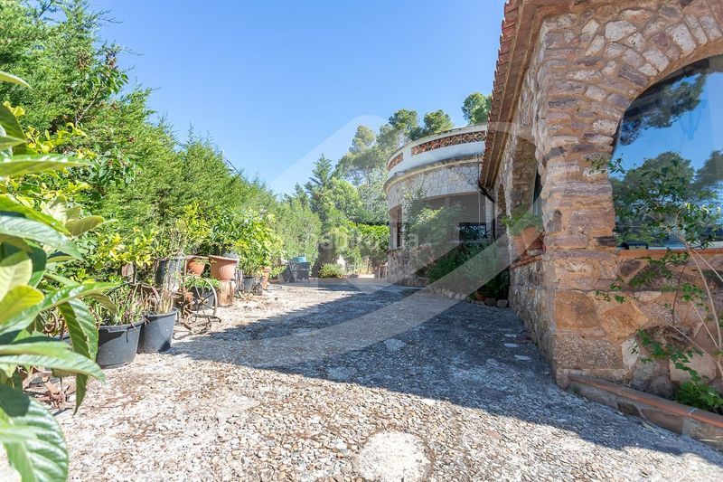 Foto 442fc97d-44f8-41c5-9737-7e28c3182908. Casa amb calefacció aparcament piscina a Matadepera