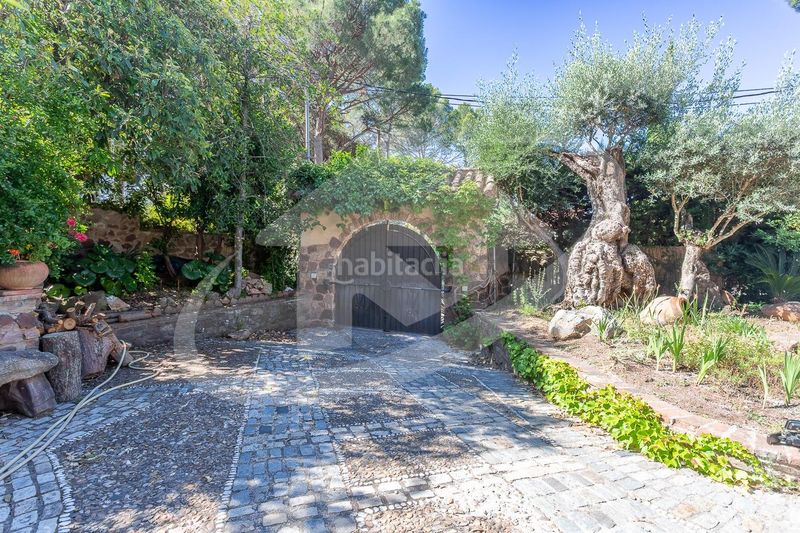 Foto c3f8edc0-5384-497a-a6dc-ce4581c424bd. Casa amb calefacció aparcament piscina a Matadepera