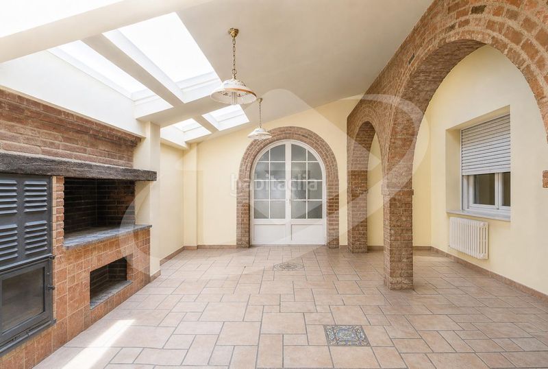 Foto e0df292f-207c-4164-b1f4-a90785a2692c. Casa amb calefacció aparcament piscina a Matadepera