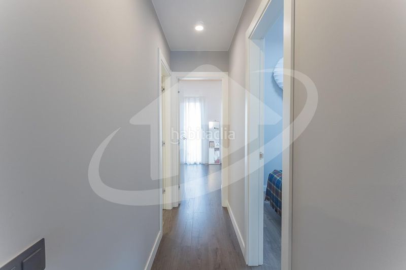 Foto 5d472477-bea5-48c6-b938-af42b676b28c. Casa con riscaldamento parcheggio piscina in Centre Sabadell