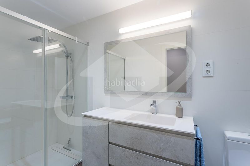 Foto b59778e9-367f-4927-859c-6da1da2f92d4. Casa con riscaldamento parcheggio piscina in Centre Sabadell