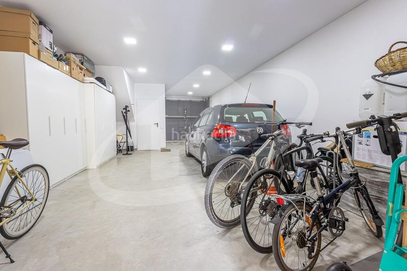 Foto cc6c7520-b765-4133-90fd-8ea13c82a913. Casa con riscaldamento parcheggio piscina in Centre Sabadell