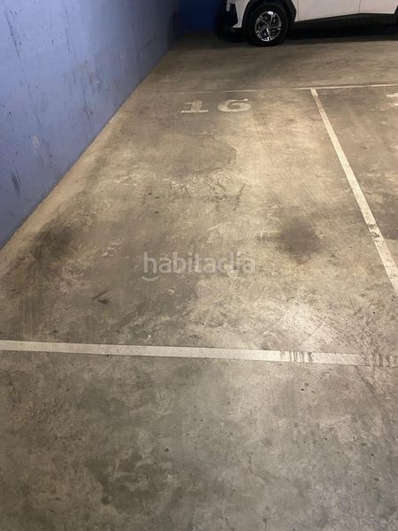 Foto 5c8540e6-1052-4748-93e8-596936b21199. Posto auto in Centre Sabadell