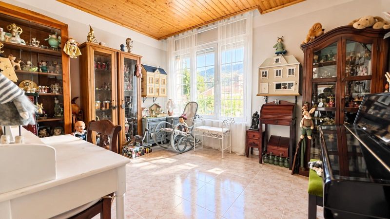 Foto 58a0cb48-733b-4459-a1db-8a6a48eea125. Casa adossada amb calefacció aparcament a Gràcia Sabadell