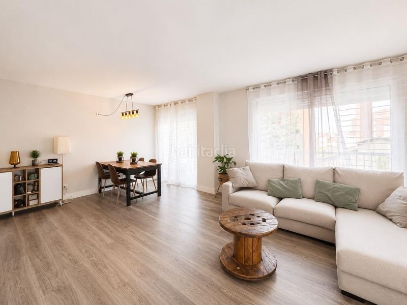 Foto a641bc58-6259-4acc-8a07-e91ef96b052f. Flat with parking pool in Centre Sabadell