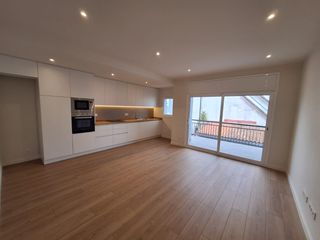 Appartamento in Eixample. Piso totalmente reformado a estrenar con terraza de 10 metros
