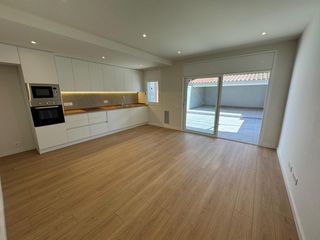 Appartement à Eixample. Magnifico piso reformado con acabados de alta gama en avinguda b
