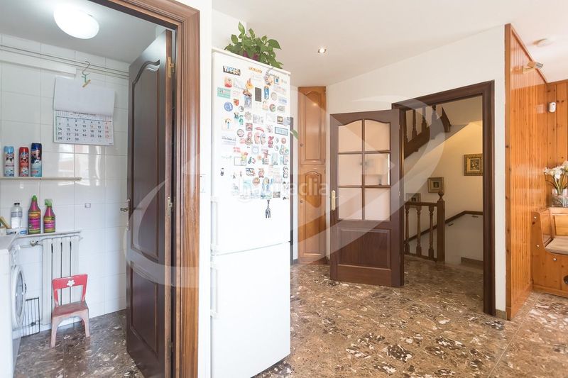 Foto 5c31222b-b545-45e8-9d72-c1d01b5dfda9. Casa amb calefacció aparcament a Creu Alta Sabadell